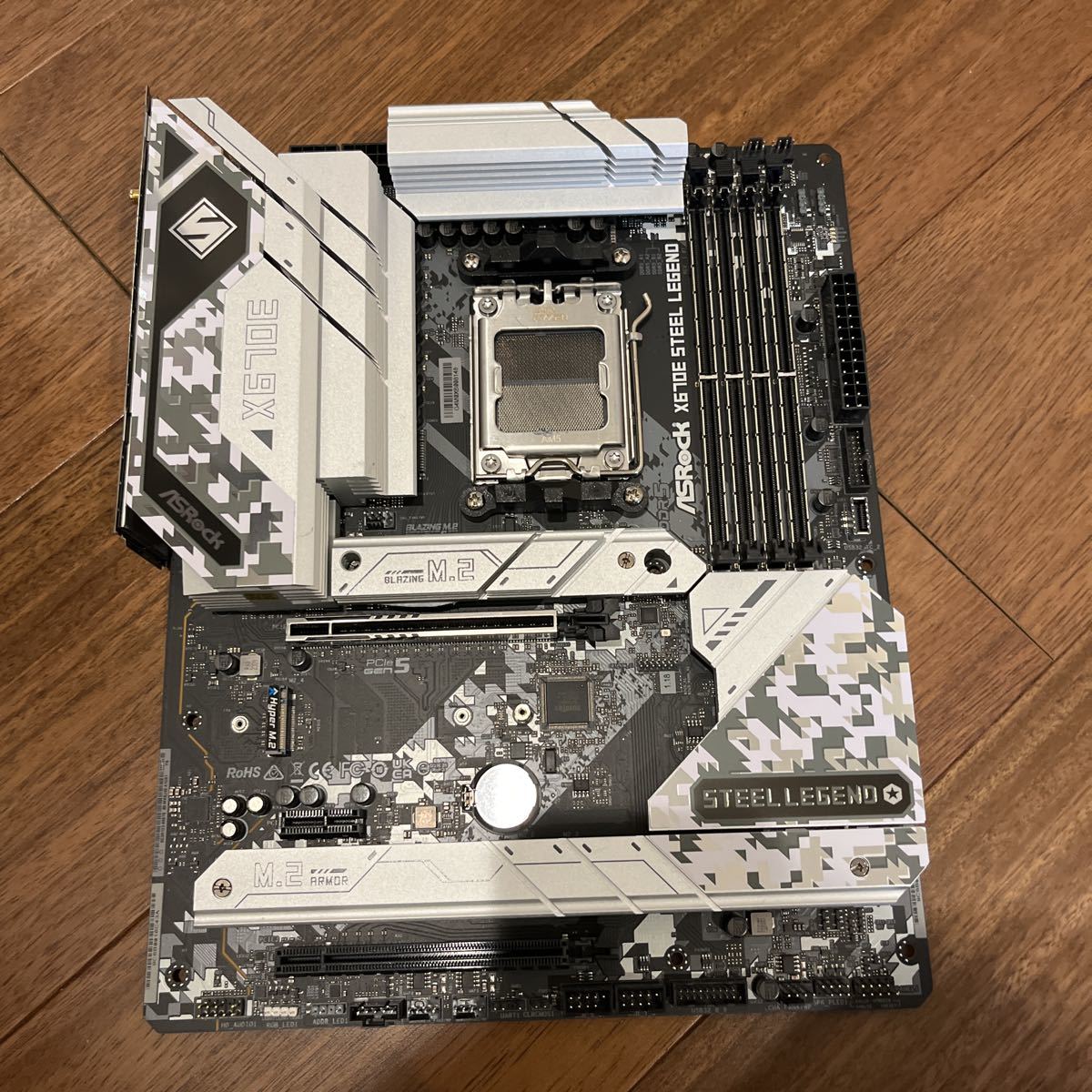 ASRock マザーボード X670E Steel Legend (Soket AM5) X670E ATX ASRock マザーボード X670E Steel Legend (Soket AM5) X670E ATX