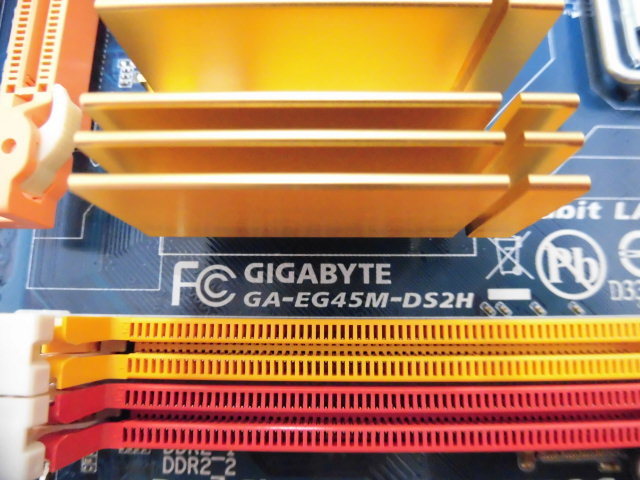 GIGABYTE GA-EG45M-DS2H (INTEL G45) LGA775 MicroATX BOX ★箱付属品全付★_画像5