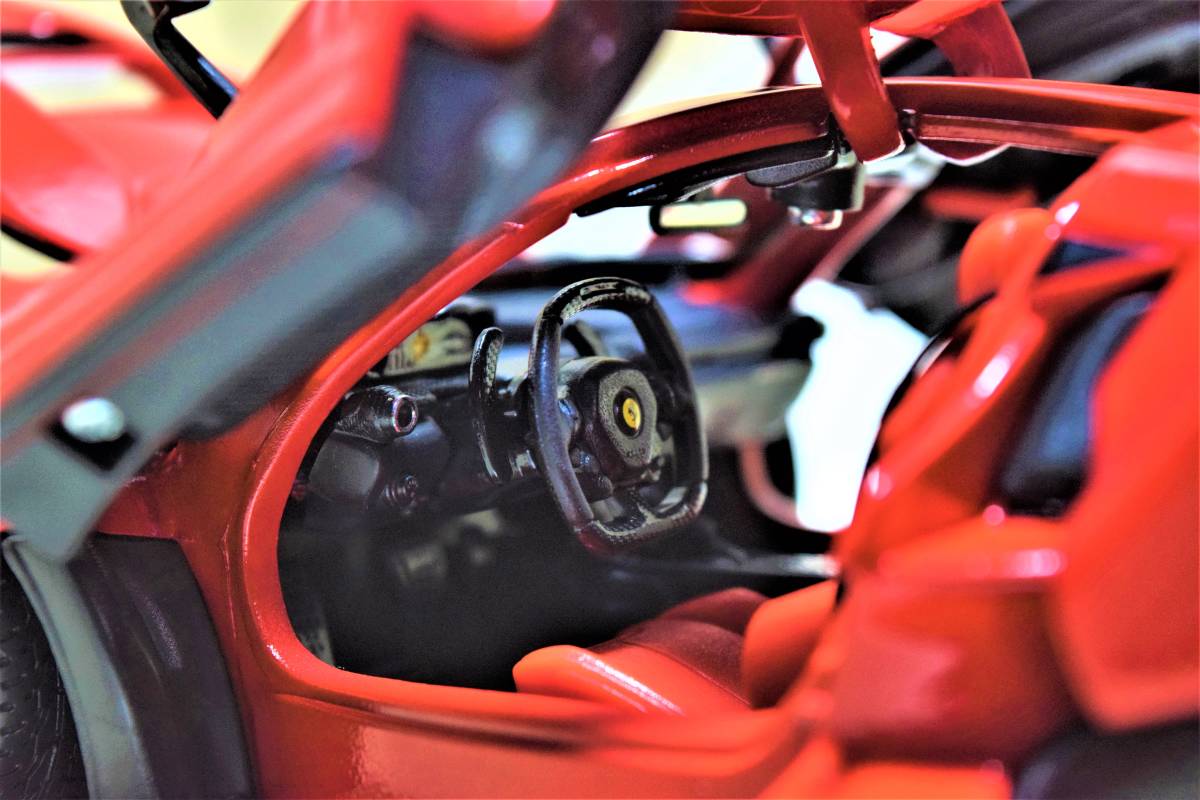 新品マイスト1/18【Maisto】■La Ferrari■1/18ミニカー/BMW/ポルシェ/ランボルギーニ/メルセデス/アウディ/オートアート/京商/ブラーゴの画像3
