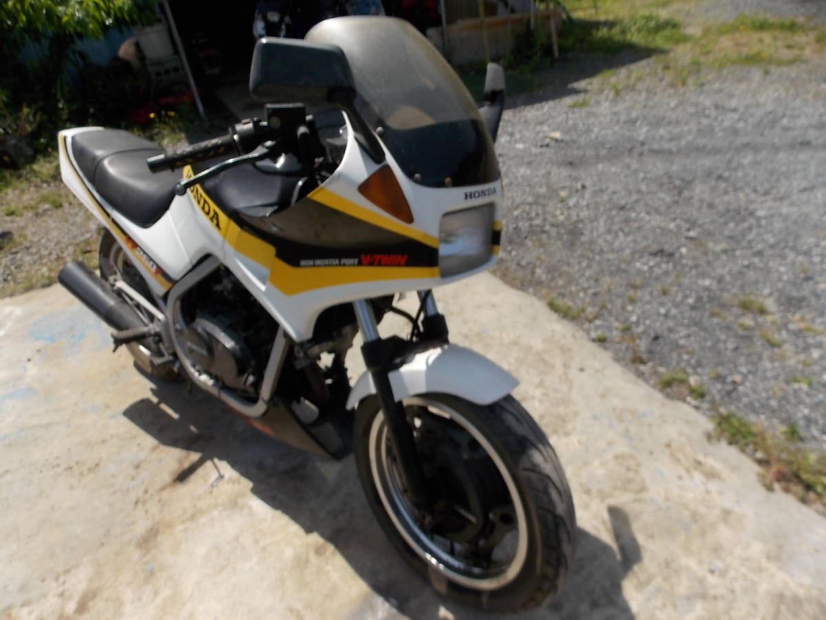 ホンダ　VT250F　限定車　実動書付き_画像4