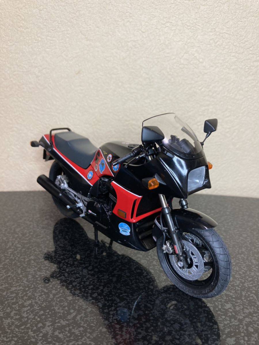 アオシマ　1/12 カワサキ　GPZ900R トップガン　マーベリック仕様　完成品_画像2