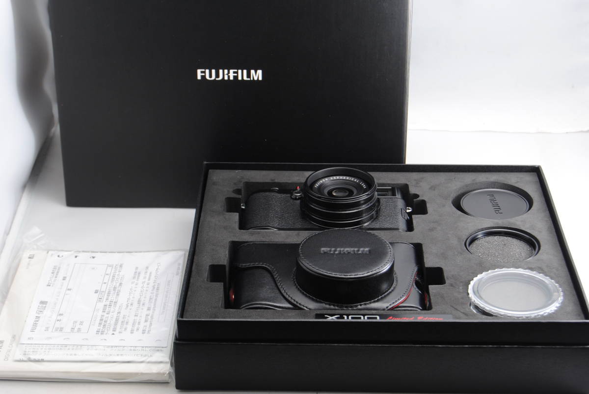 FUJIFILM デジタルカメラ FinePix X100 ブラック