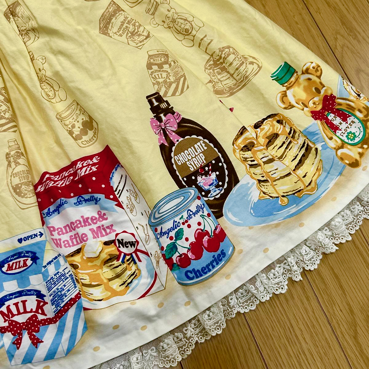 初販品】 Angelic Pretty Honey Cake切替ジャンパースカート 初販品】 Angelic Pretty Honey Cake切替ジャンパースカート