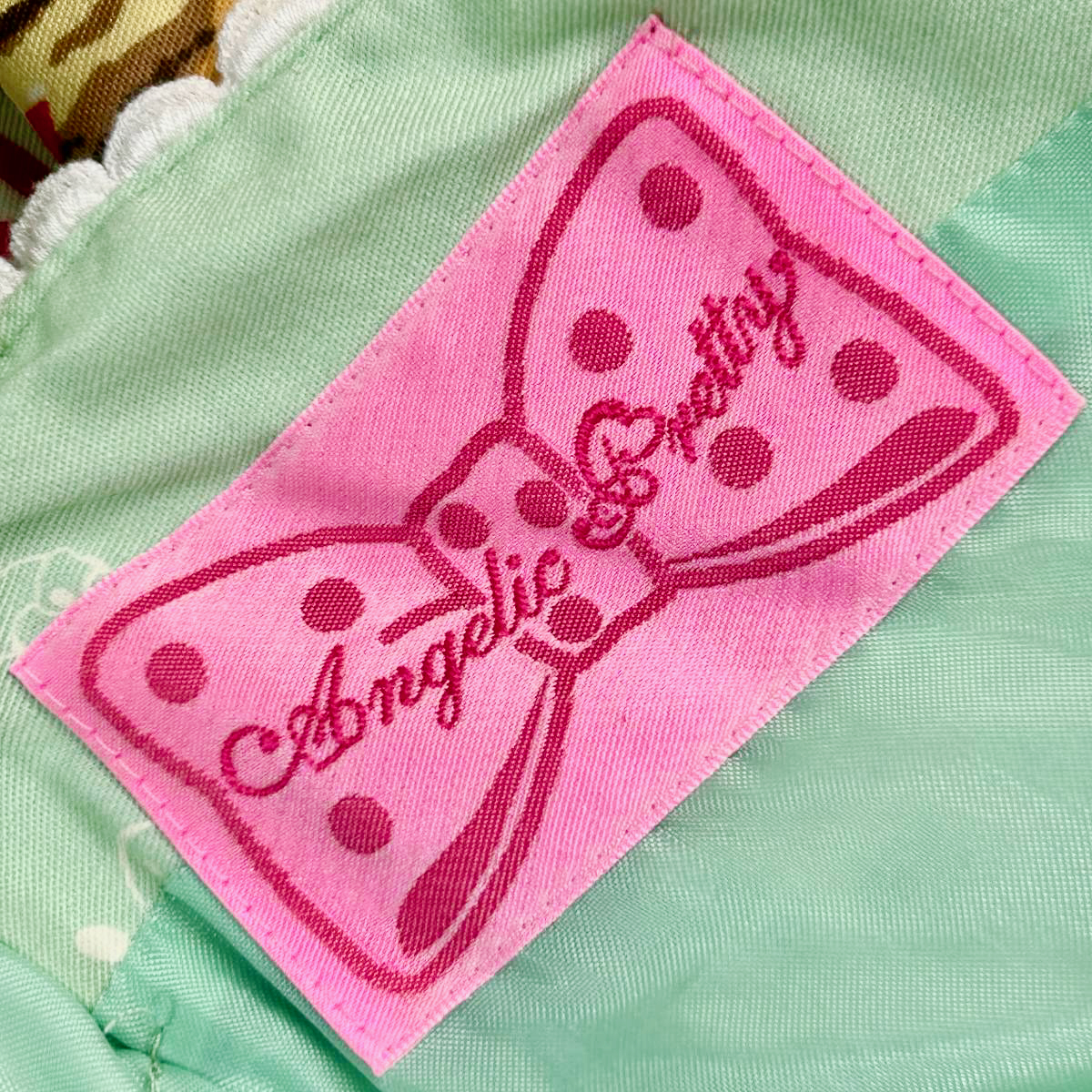 初販品】 Angelic Pretty Honey Cake切替ジャンパースカート 初販品】 Angelic Pretty Honey Cake切替ジャンパースカート