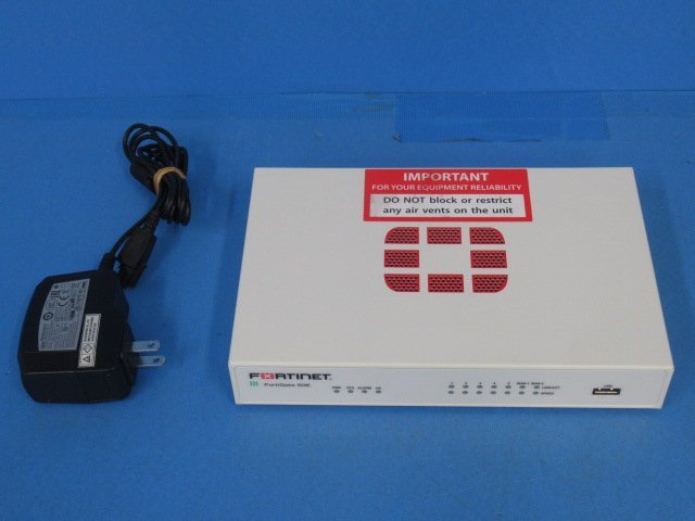 Ω WA 11632♪ 保証有 Fortinet【FG-50E】FortiGate-50E UTM ライセンス