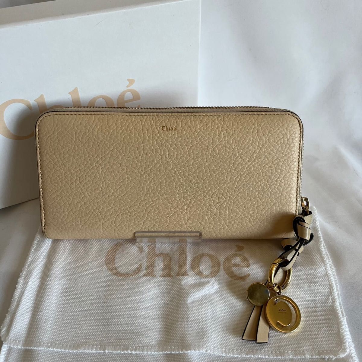 格安】クロエ Chloe 財布 長財布 アルファベット ウォレット ベージュ