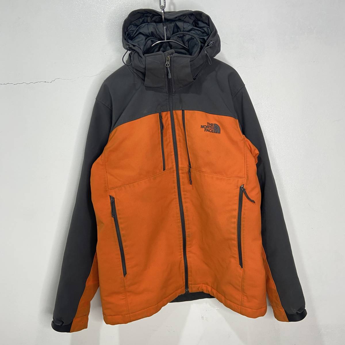 ☆送料無料☆THE NORTH FACE☆AUEYプリマロフト中綿ダウンパーカー☆マウンテンパーカー☆チャコールオレンジ☆M☆E23