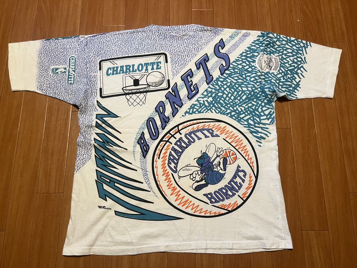 90s NBA CHARLOTTE HORNETS 大判 プリント 総柄 Tシャツ supreme ストリート 古着 リキッドブルー ジョーダン ロッドマン ビンテージ_画像7