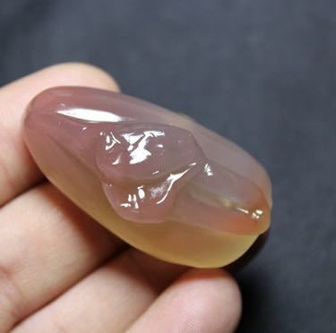 女陰 ヌードメノウ 貴重　希少品　提げ物　芸術品　生命の源 女性器　春宮 置物　天然石　新品　極美品　瑪瑙　彫刻　彫り物　根付　女陰_画像1