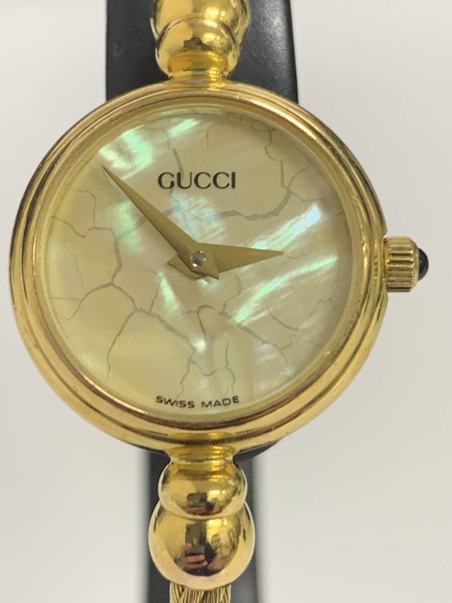 海外ブランド 2つまとめて! バングルウォッチ 2700l GUCCI 腕時計