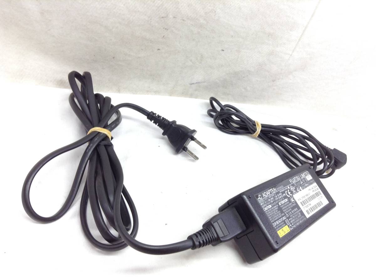 P-2483 FUJITSU 製 ADP-60ZH A 仕様 19V 3.16A ノートPC用ACアダプター　即決品_画像2