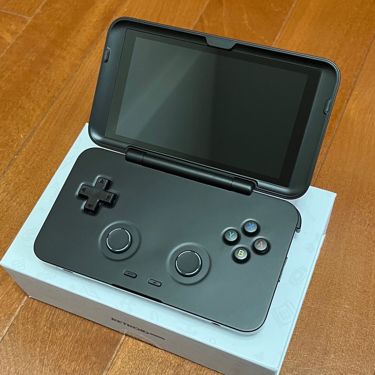 グリップ・ケース付き Retroid Pocket Flip ブラック レトロイド グリップ・ケース付き Retroid Pocket Flip ブラック レトロイド