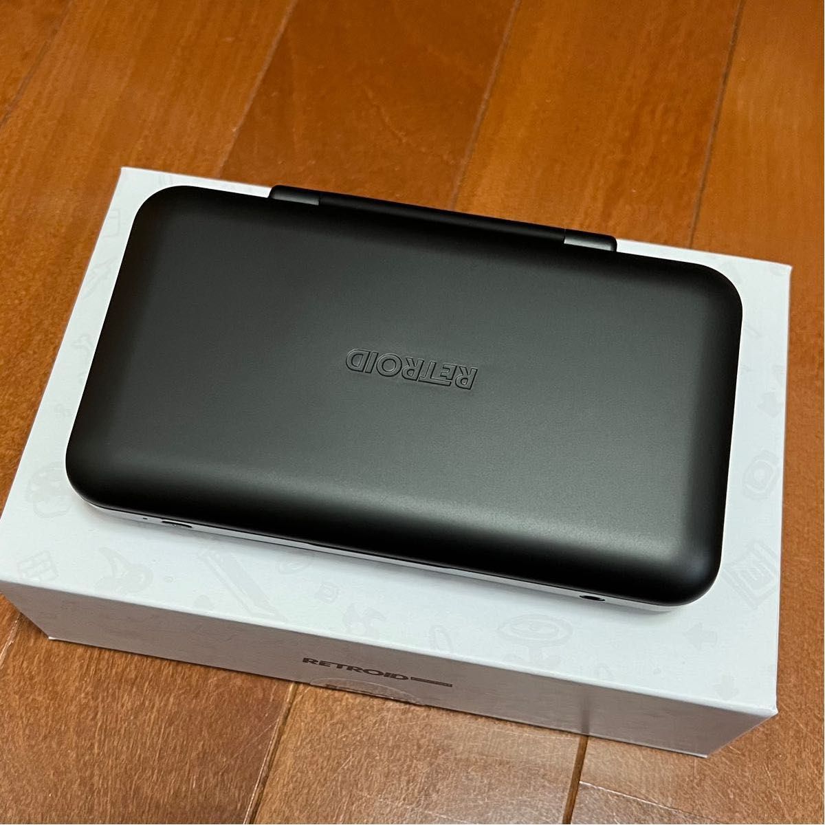 グリップ・ケース付き Retroid Pocket Flip ブラック レトロイド グリップ・ケース付き Retroid Pocket Flip ブラック レトロイド