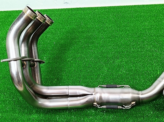 MT-09 XSR900(14-20) AKRAPOVIC(アクラポヴィッチ)レーシングライン