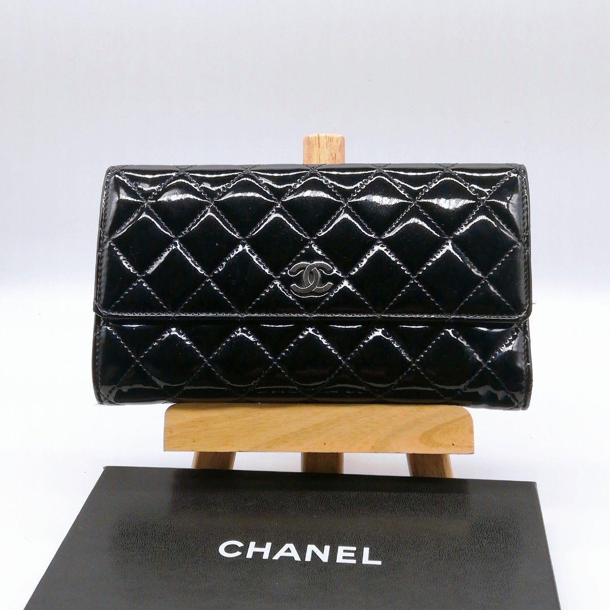 美品】CHANEL マトラッセ【長財布】ココマーク エナメル ブラック 黒