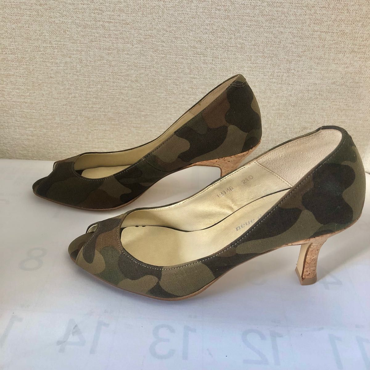 新品 ピンキー&ダイアン ピンヒールサンダル 迷彩柄 小さい 新品 ピンキー&ダイアン ピンヒールサンダル 迷彩柄 小さい