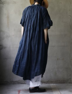 Tabrik タブリク 濃泥藍染めギャザーローブ gather robe Tabrik タブリク 濃泥藍染めギャザーローブ gather robe