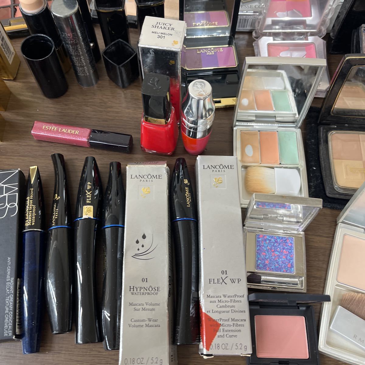 グロス Yves Saint Laurent Beaute - イヴ・サンローラン 化粧品まとめ