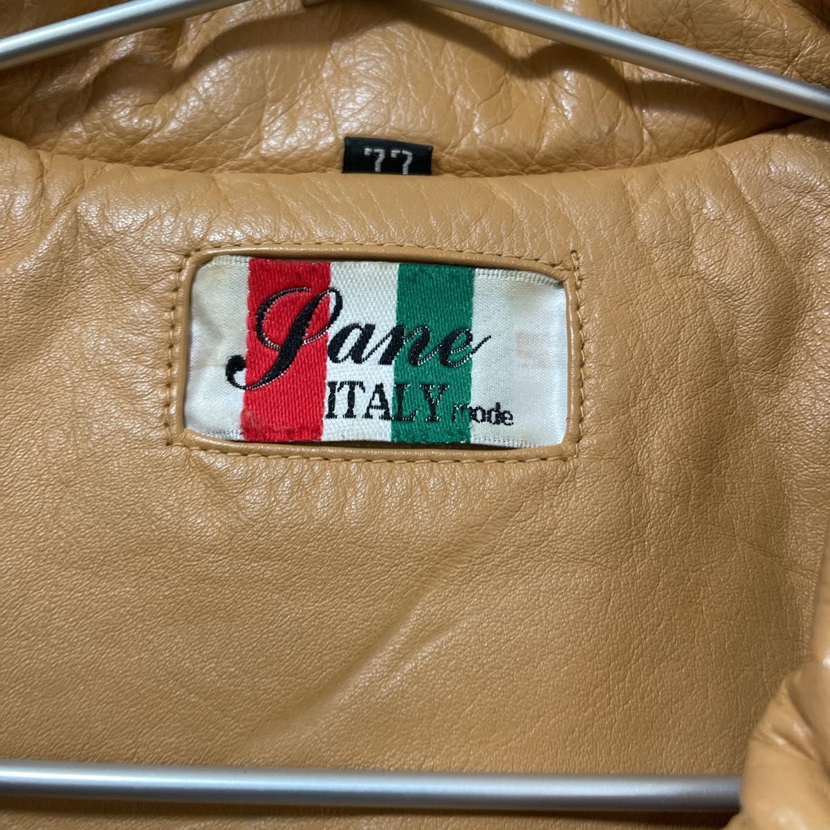 Pane Italy mode レザージャケット カーキー 本革ライダース Pane Italy mode レザージャケット カーキー 本革ライダース