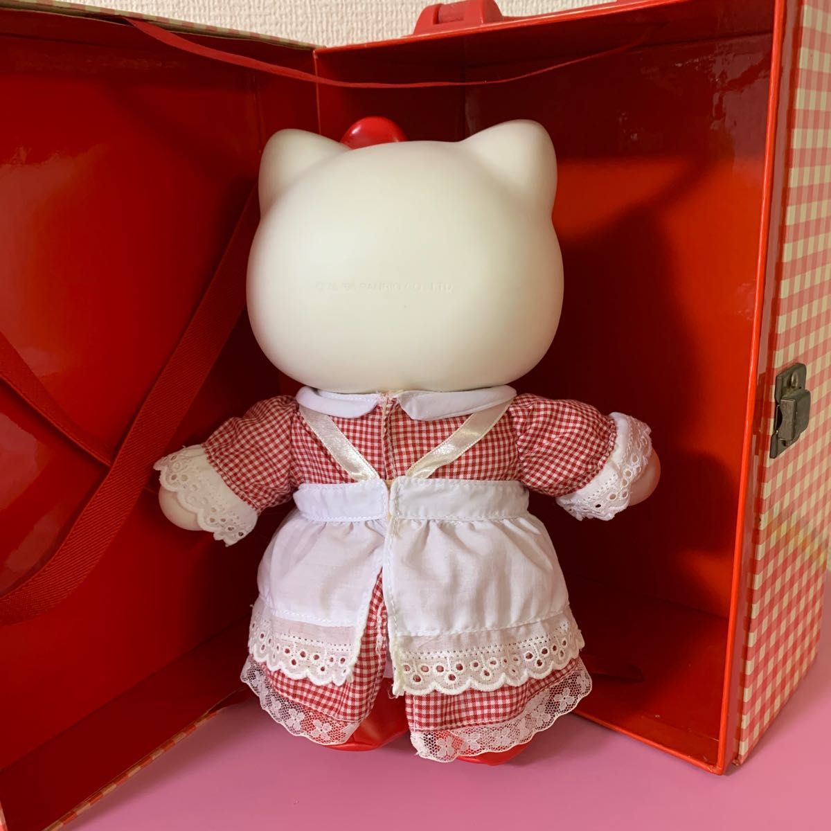 キティちゃんの着せ替え人形&着せ替え用のお洋服|Yahoo!フリマ キティちゃんの着せ替え人形&着せ替え用のお洋服|Yahoo!フリマ