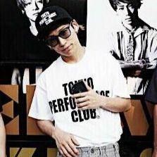 新品】TAKUYA∞ 着用同型 Tシャツ Lサイズ UVERworld ロゴ 新品】TAKUYA∞ 着用同型 Tシャツ Lサイズ UVERworld ロゴ