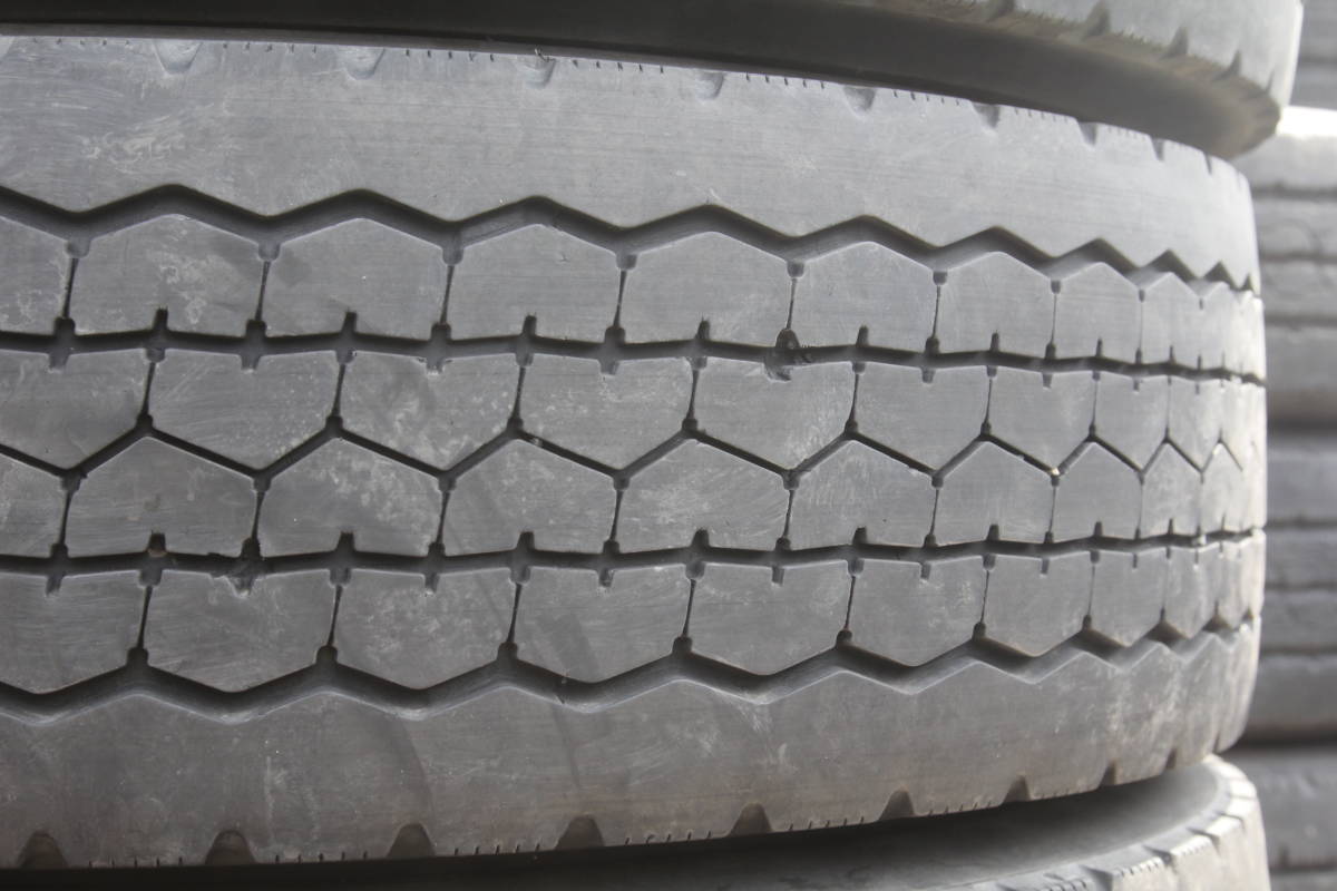 LT2/条件付送料無料 ミックス 残溝特価 DUNLOP DECTES SP670 245/80R17.5 133/131J SNOW 6本セット ダンロップ デクテス 夏タイヤ_画像5