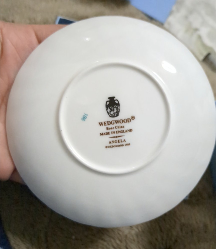 ①　WEDGWOOD　ウエッジウッド　小皿　レターパック520円　ok！　ほぼ未使用_画像1