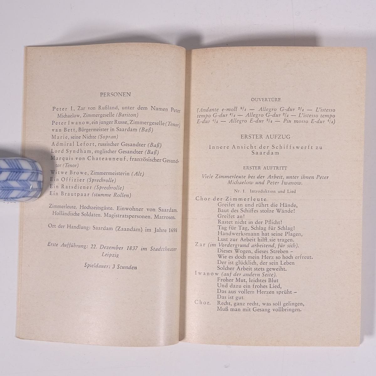 【ドイツ語洋書】 ZAR UND ZIMMERMANN ロシア皇帝と船大工 Albert Lortzing アルベルト・ロルツィング 1968 単行本 歌劇 オペラ シナリオ_画像9