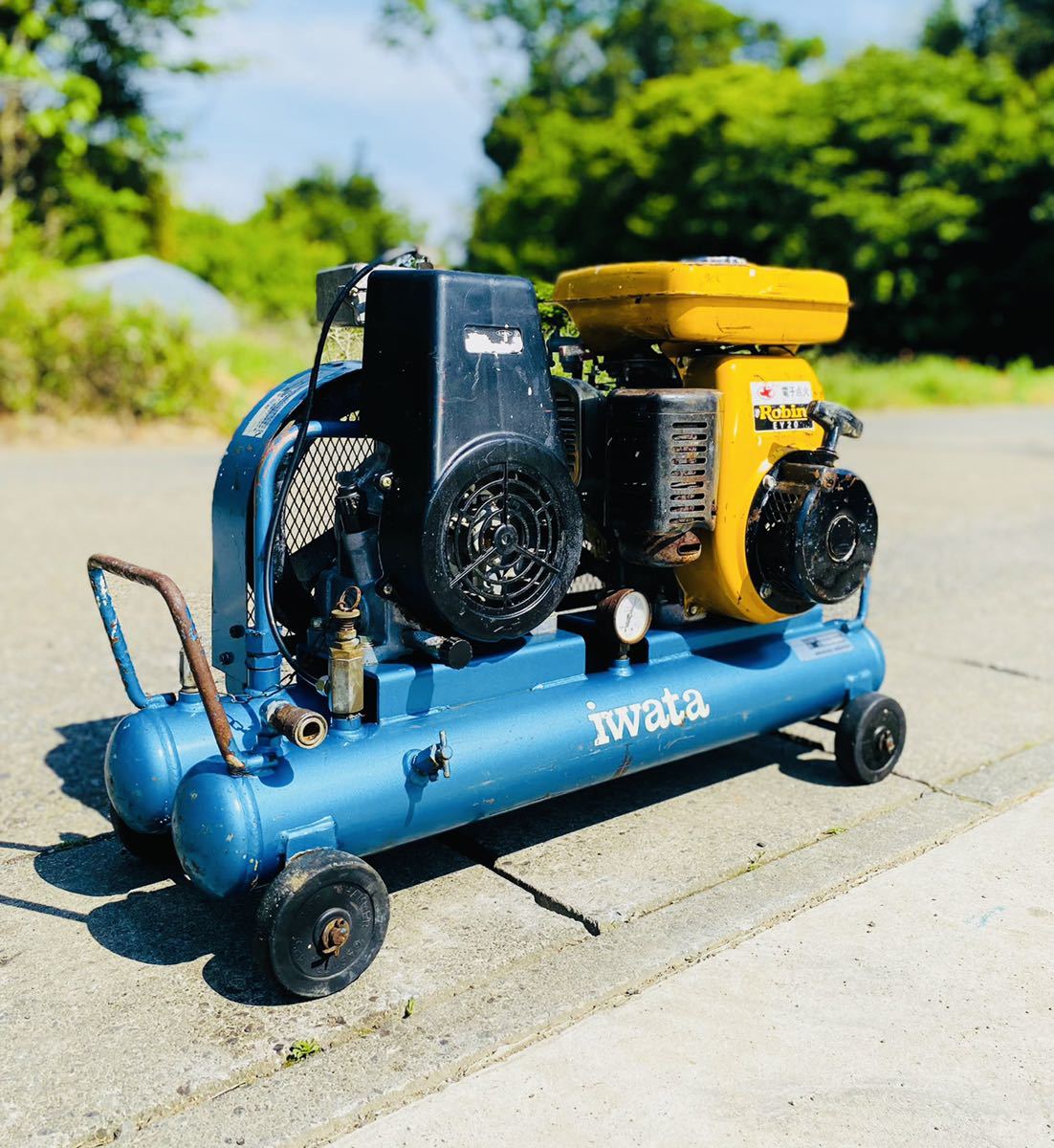 ☆茨城県発☆ IWATA SUE-152P エンジンコンプレッサー ロビン ☆茨城県発☆ IWATA SUE-152P エンジンコンプレッサー ロビン