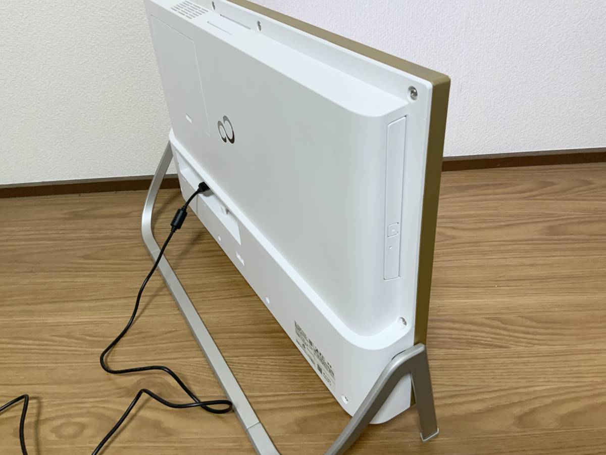 FH77/D3 第9世代 Core i7-9750H☆メモリ8GB SSD160GB☆Win11