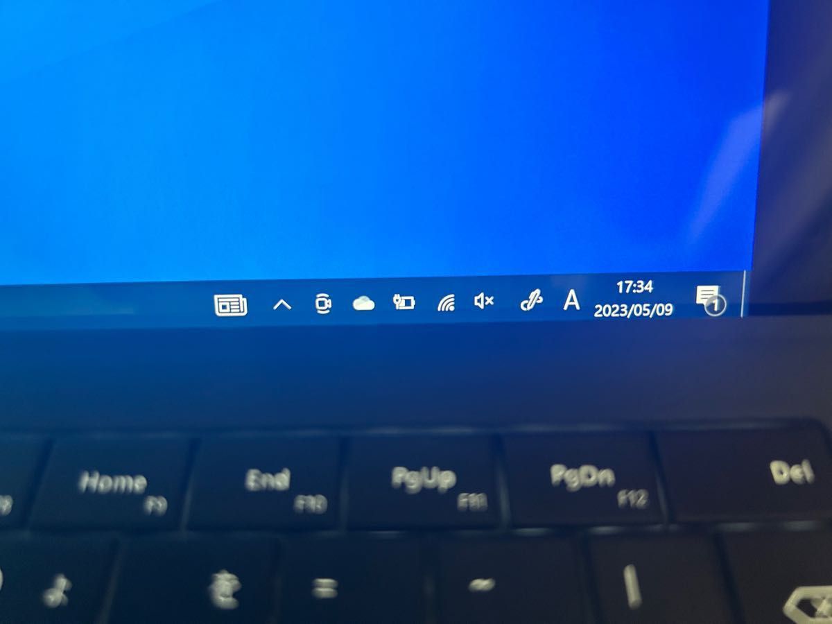 美品 動作確認済み Surface Pro 5 FJR-00014(2017)