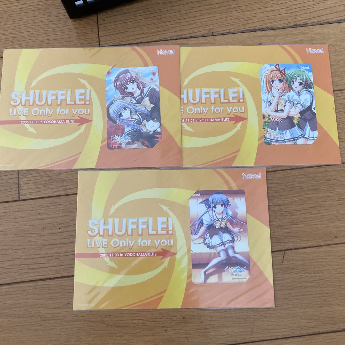 shuffle台紙付きテレカ3枚_画像1