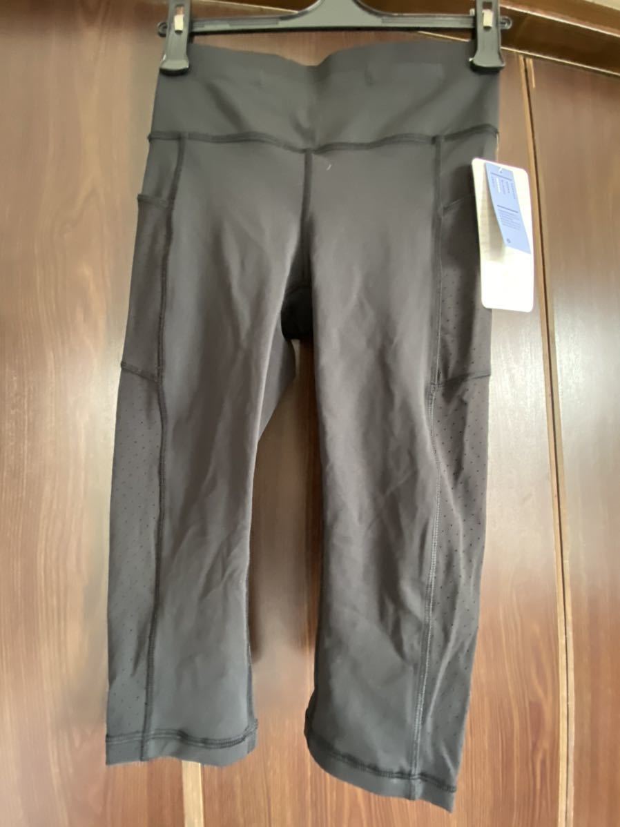 新品、日本未輸入、ルルレモン lululemon.サイズ6.Mind Over Miles Crop.High Rise.黒　98ドルの品