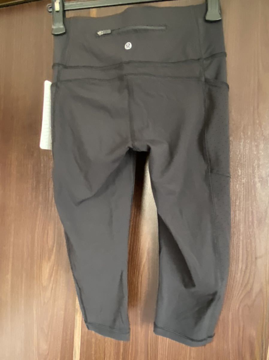 新品、日本未輸入、ルルレモン lululemon.サイズ6.Mind Over Miles Crop.High Rise.黒　98ドルの品