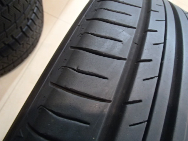 中古タイヤ2本 ヨコハマ アドバン dB V552 215/45R18 SAI ノア ヴォクシー アクセラ アテンザ MAZDA3 ステップワゴン_画像4