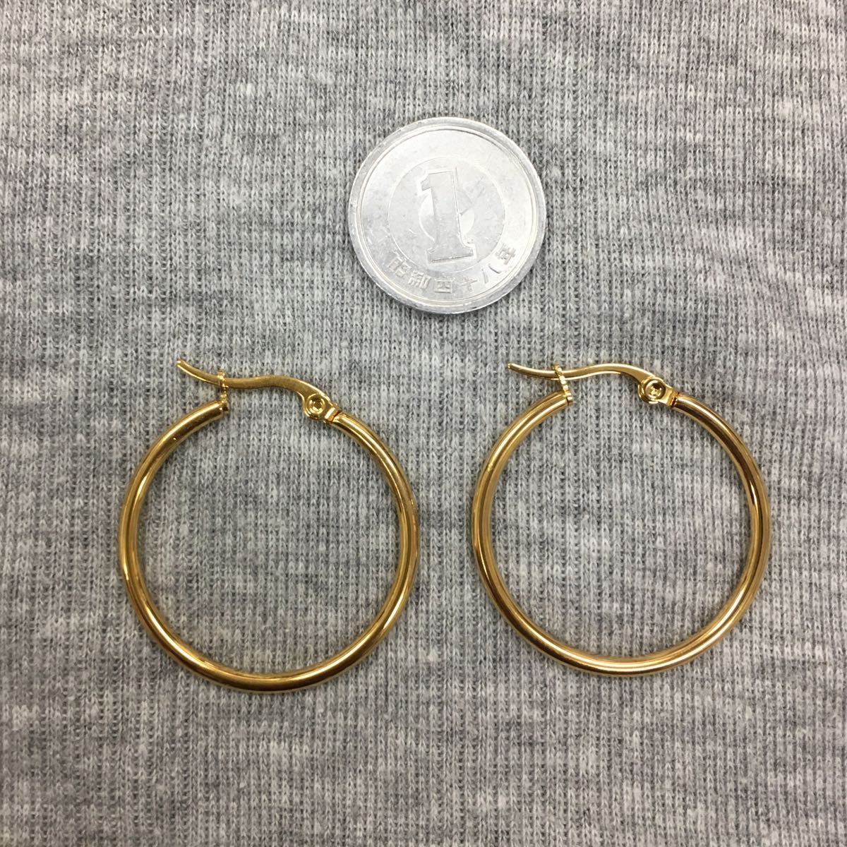 Hoop earrings Gold チャンキーフープピアス 両耳ペア 30mm