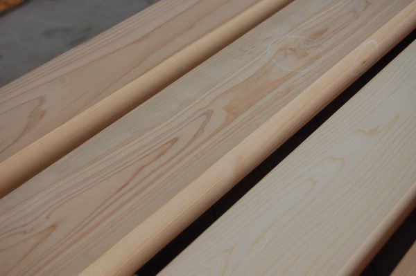 桧 ヒノキ 東農檜 5本で7200円 角材 材木 木材 新品_画像3