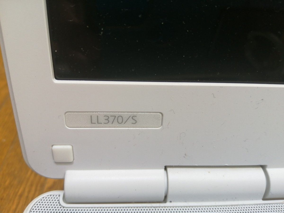 NECノートパソコン/LL370SG1Y/動作不良/ホワイト/本体のみ/箱