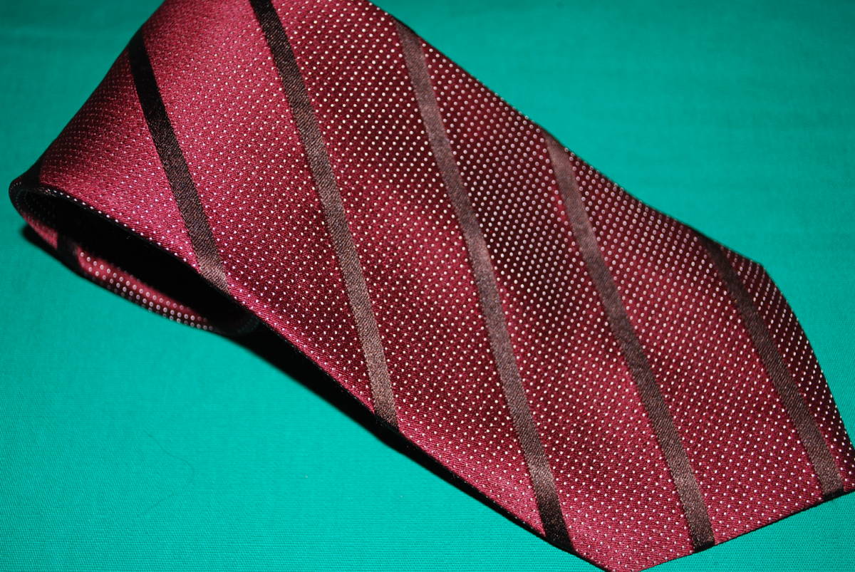 # ultimate beautiful goods # Fendi silk 100% necktie #