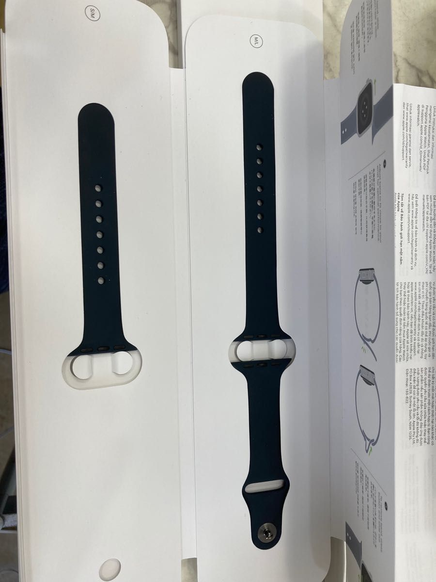 新品同様アップルウォッチse 第二世代 40mm GPSモデル ミッドナイト