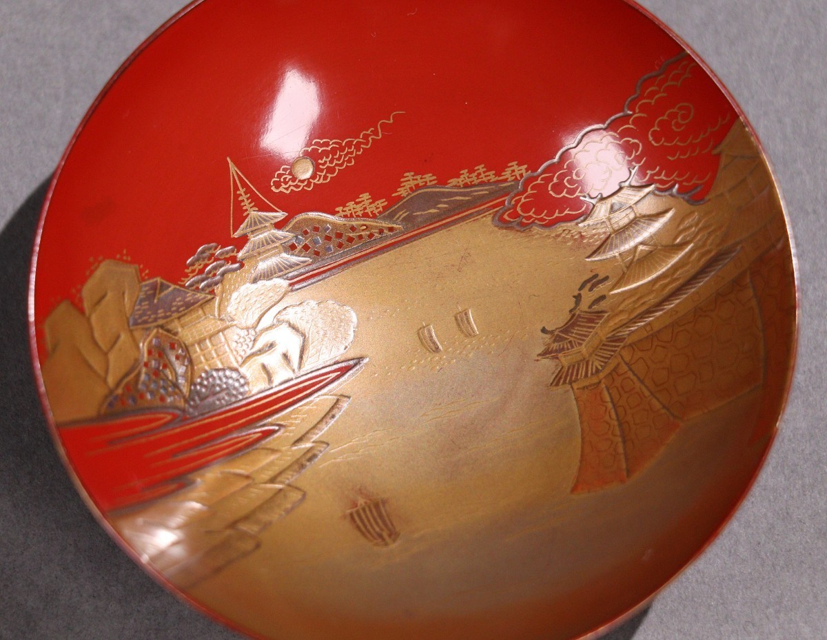 CE36 時代木製漆器輪島 山水金蒔絵朱塗三ツ盃揃 蔦蔓蒔絵黒塗盃台 木箱