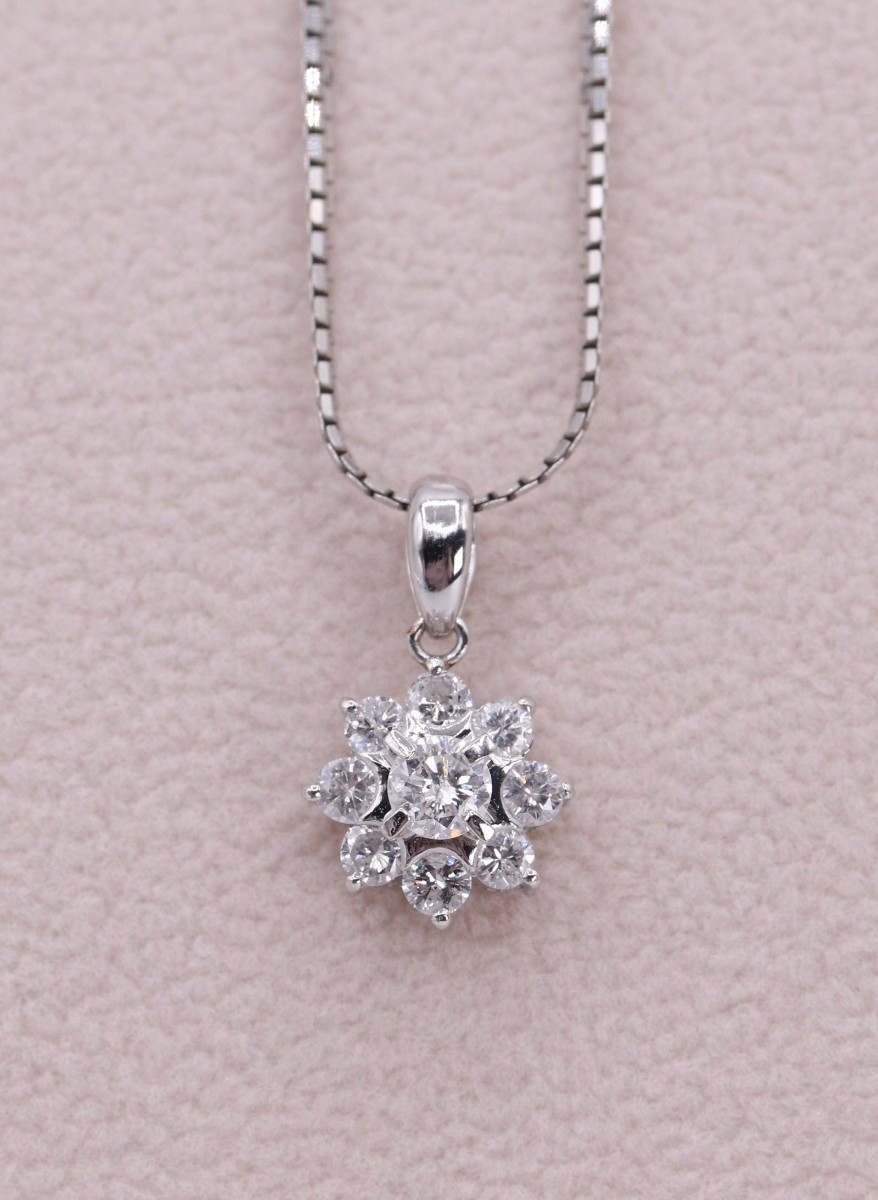 CE45 フラワーモチーフ Pt900 0.51ct ダイヤモンド ペンダントトップ