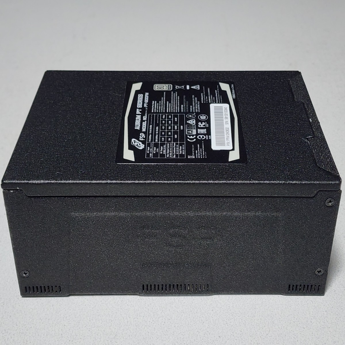 FSP AURUM PT SERIES(PT-1200FM) 1200W 80PLUS PLATINUM認証 ATX電源ユニット 動作確認済み フルプラグイン PCパーツ FSP AURUM PT SERIES(PT-1200FM) 1200W 80PLUS PLATINUM認証 ATX電源ユニット 動作確認済み フルプラグイン PCパーツ