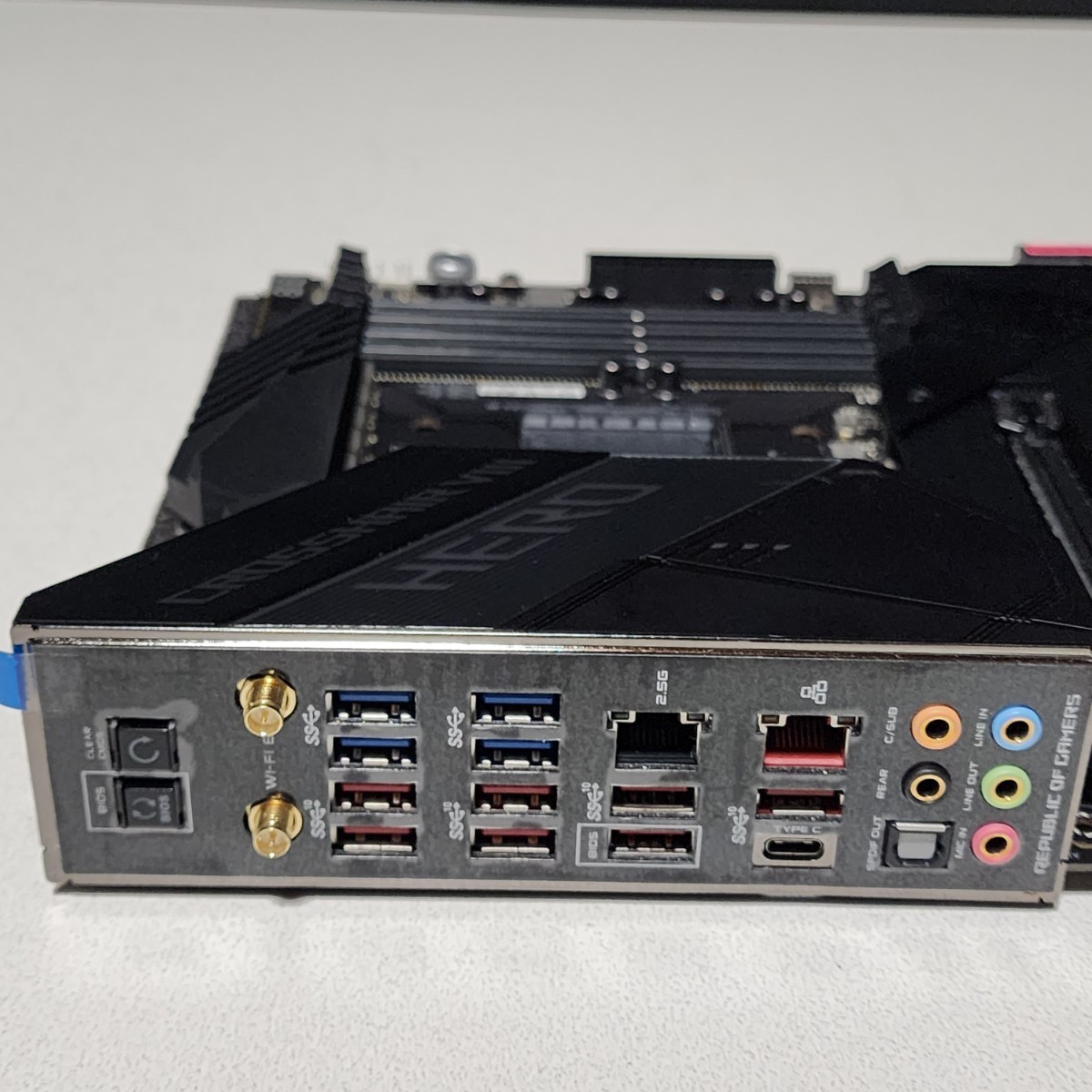 ASUS X570 ROG CROSSHAIR VIII HERO(WI-FI) IOパネル一体型 Socket AM4