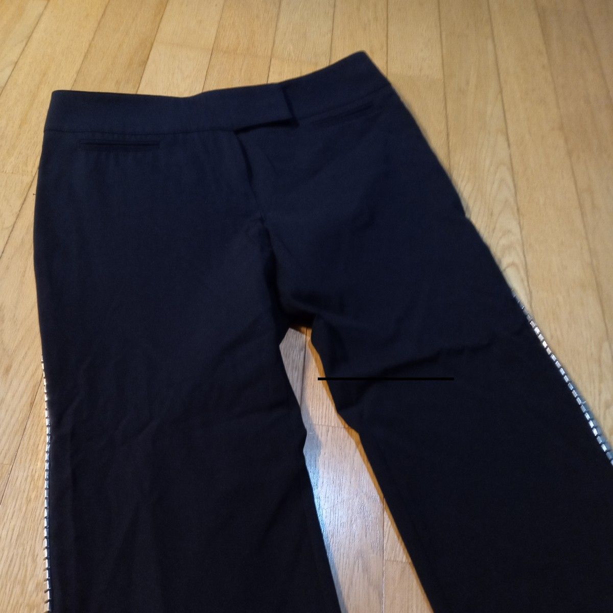エンポリオアルマーニ　サイド スタッズライン 黒パンツ フレアーパンツ 大きめサイズ　イタリア製