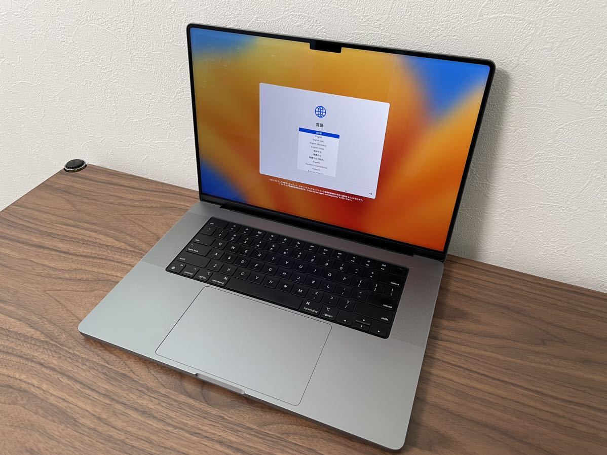 Apple MacBook Pro 16インチ スペースグレイ 10コアCPU 16コアGPU