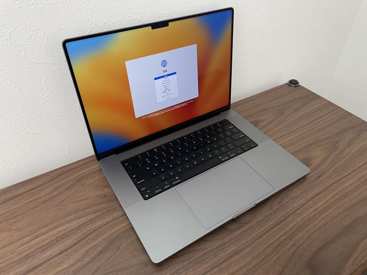 Apple MacBook Pro 16インチ スペースグレイ 10コアCPU 16コアGPU