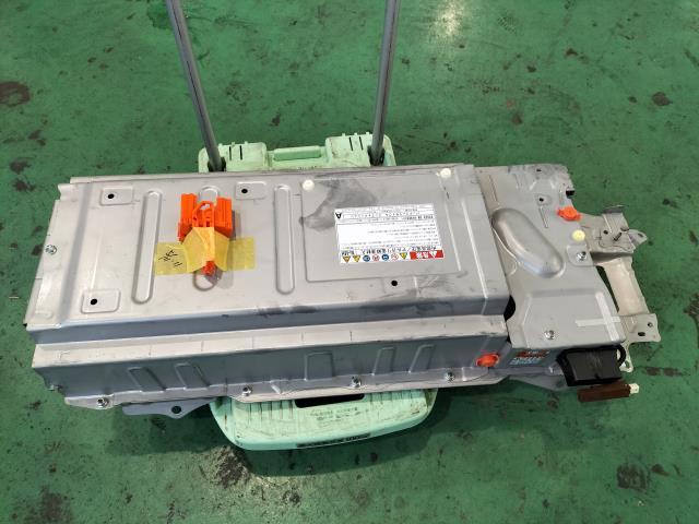 プリウス DAA-ZVW30 HV・EV・FCVバッテリー S 1F7 G9510-76010