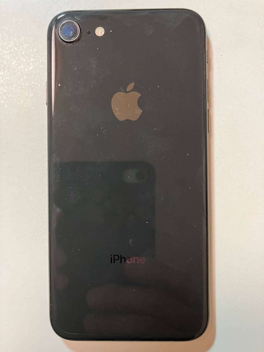 iPhone8 スペースグレイ 64GB au｜PayPayフリマ