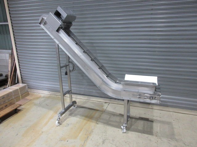 【 23011 】メーカー不明 傾斜コンベア 型式不明